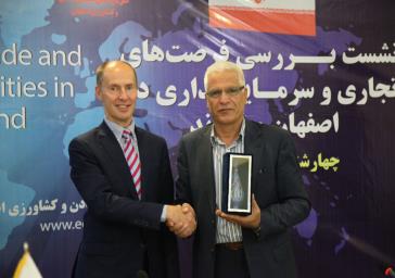 معاون وزیر امورخارجه فنلاند در اتاق اصفهان :فنلاند می تواند در تولید  انرژی های  پاک با اصفهان همکاری نزدیکی داشته باشد