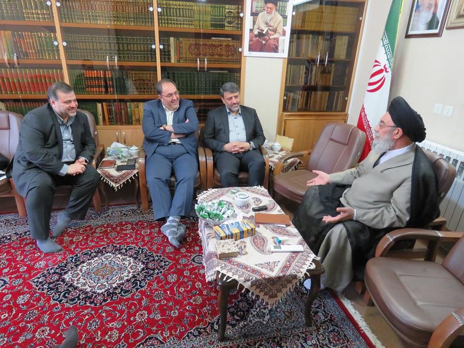 در دیدار رییس کمیسیون گردشگری و برند شهری اصفهان با آیت الله طباطبایی نژاد،  اعلام حمایت از گردشگری سلامت از سوی نماینده ولی فقیه و امام جمعه اصفهان