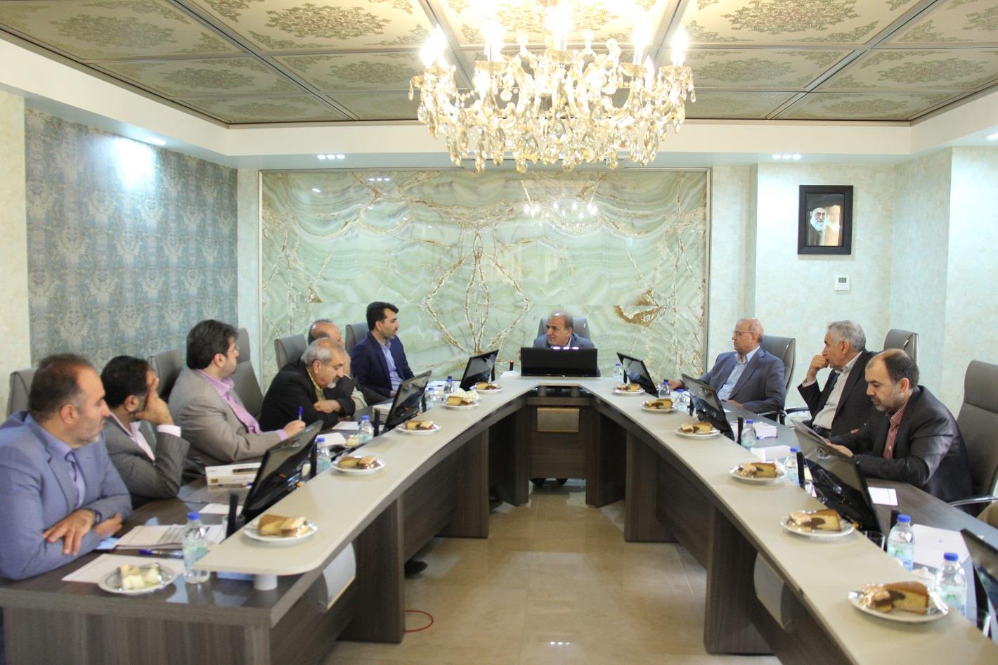 تشکیل اتاق مشترک ایران و سوریه به تقویت روابط اقتصادی  و سرمایه‌گذاری دو کشور کمک می‌کند/تقویت شرکت‌های مدیریت صادرات استان اصفهان برای حضور در بازارهای هدف صادراتی / نگاه جامعه به پدید واسطه‌گری و دلالی بایستی  اصلاح شود