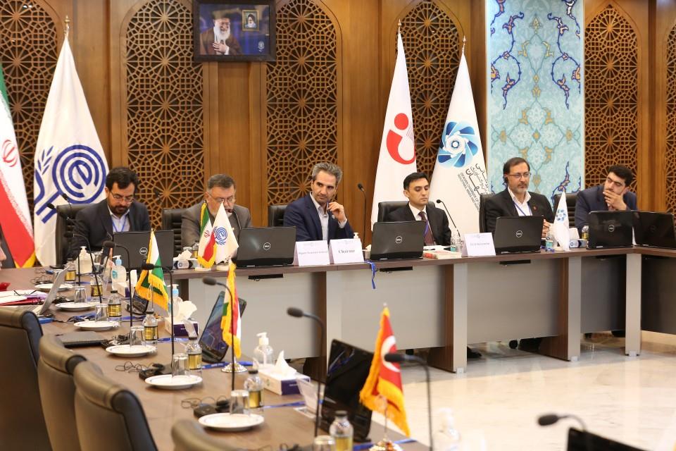 برگزاری هشتمین اجلاس مدیران معدنی و زمین شناسی کشورهای عضو سازمان اکو در اتاق بازرگانی اصفهان