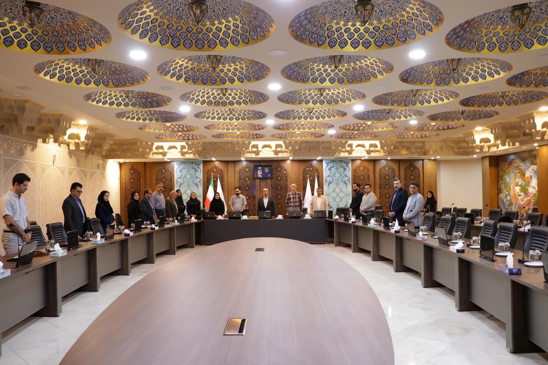 هماهنگی برای اتصال سرمایه و فرصت در ایزینکس