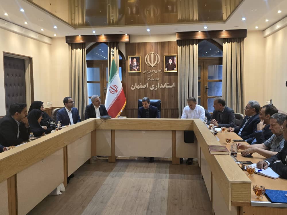 در این جلسه که به میزبانی استاندار برگزار شد در خصوص افزایش سطح همکاری دو استان در حوزه گردشگری تاکید شد.