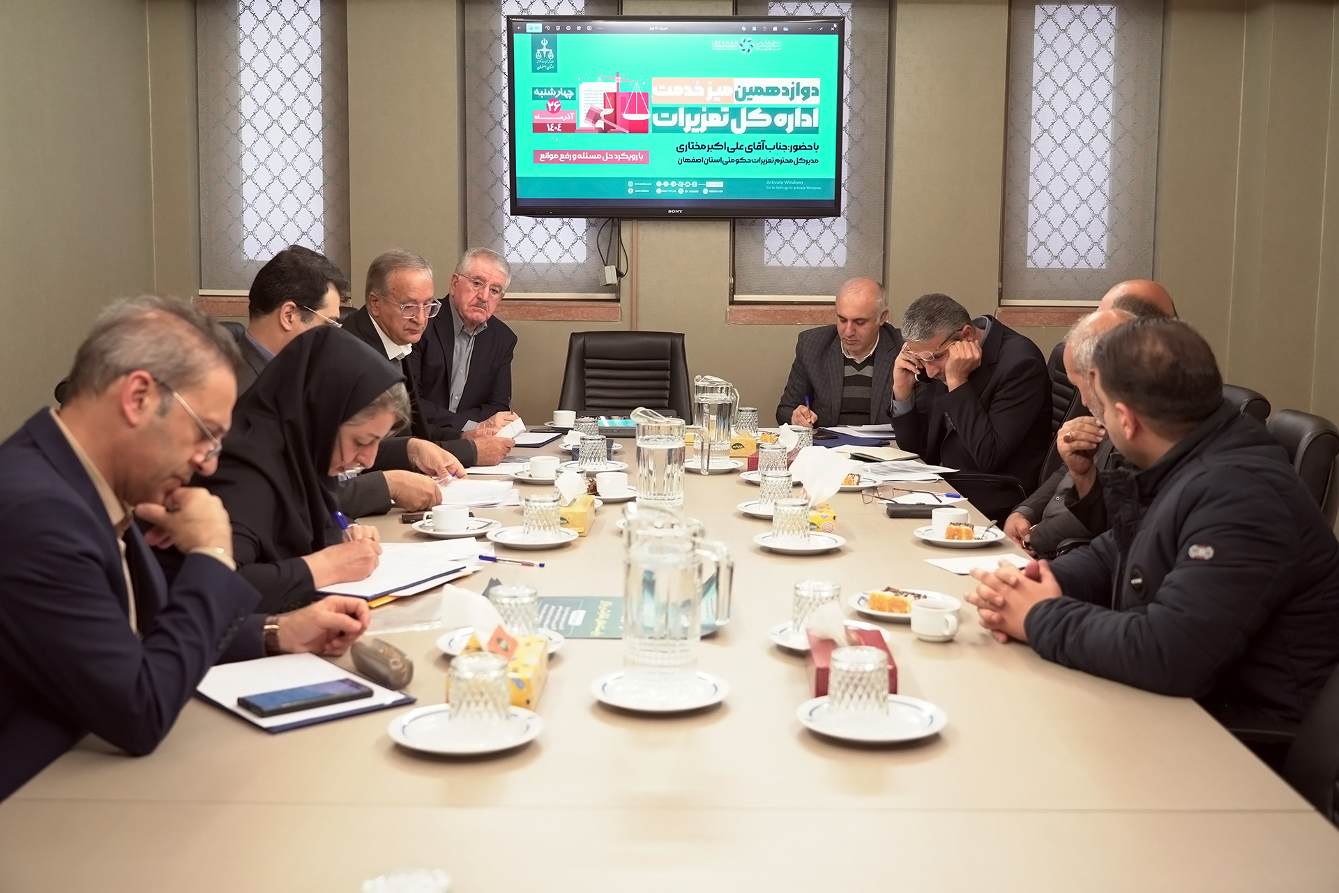 تمرکز بر ریشه‌یابی مشکلات تعزیراتی فعالان اقتصادی