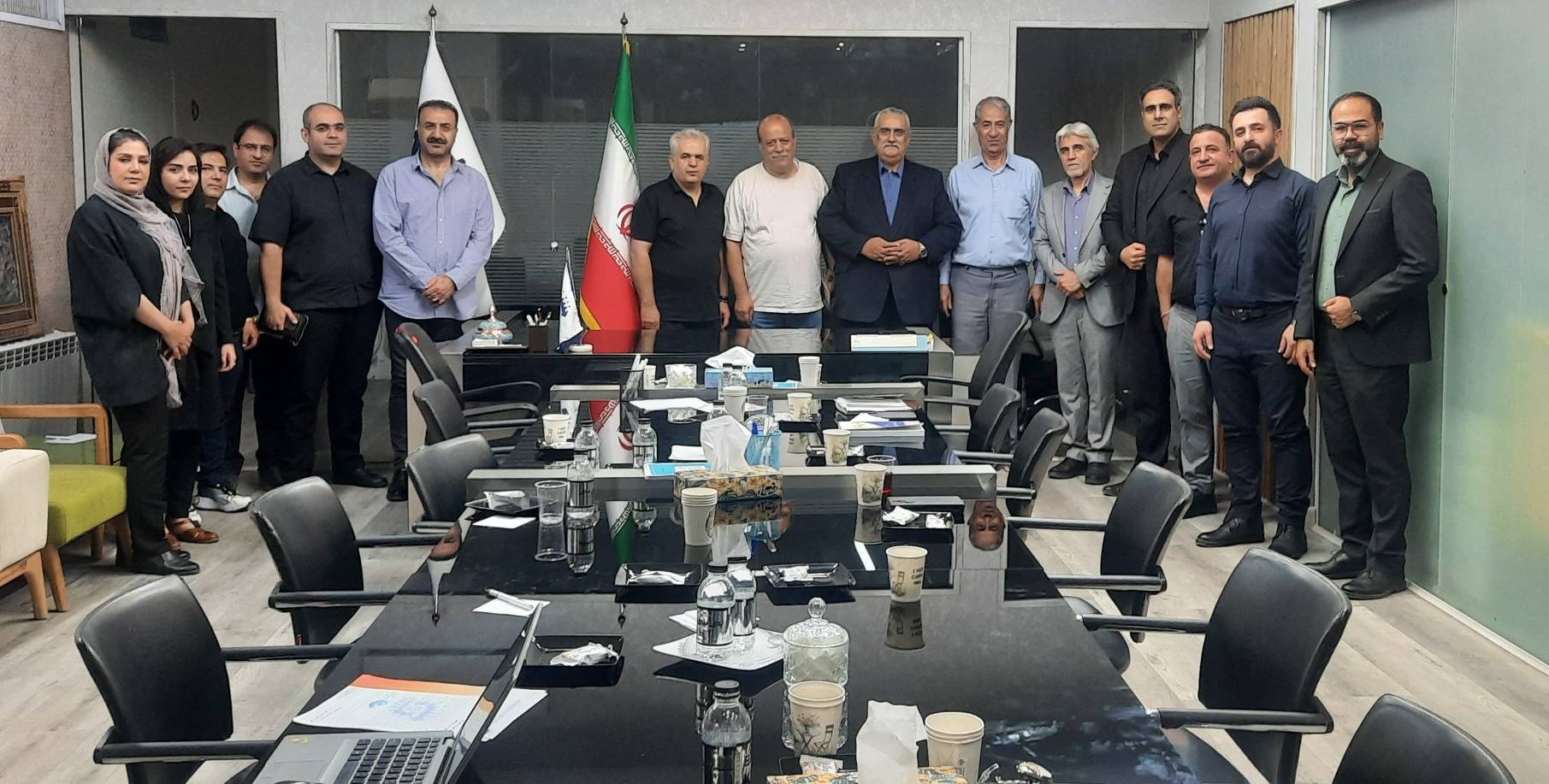 برگزاری نشست تخصصی فعالان صنعت نقره در انجمن طلا و جواهر