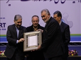 در بیست و دومین همایش ملی توسعه صادرات غیر نفتی در تبریز :  اعطای نشان شهروند افتخاری تبريز به رئيس خانه صنعت، معدن و تجارت ايران