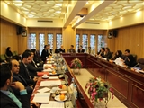 رییس کمیسیون آموزش اتاق بازرگانی اصفهان :  رابطه دانشگاه و صنعت به‌صورت منطقی تعریف‌نشده است/اتاق بازرگانی می‌تواند حلقه ارتباطی واحدهای صنعتی و دانشگاه‌ها  باشد 