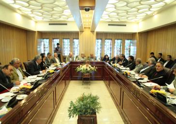 پیشنهاد معاون علمی و فناوری رییس جمهوری:برای احیای زاینده رود استارتاپ ویکند برگزار شود/ دولت برای شرکتهای دانش بنیان خط  (VIP) گذاشته است 