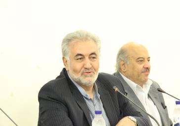 سهل آبادی در اتاق اصناف  اصفهان :اتاق اصناف و بازرگانی در توسعه فعالیت های اقتصادی استان نقش  موثری دارند