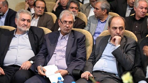  سهل‌آبادي: انتظار از معاون اول رئیس جمهوری در مسئله آب اصفهان، حداقل يك خبر خوش بود    مردم اصفهان با زاينده‌رود خشك هيچ سهمي در اقتصاد مردمي نخواهند داشت