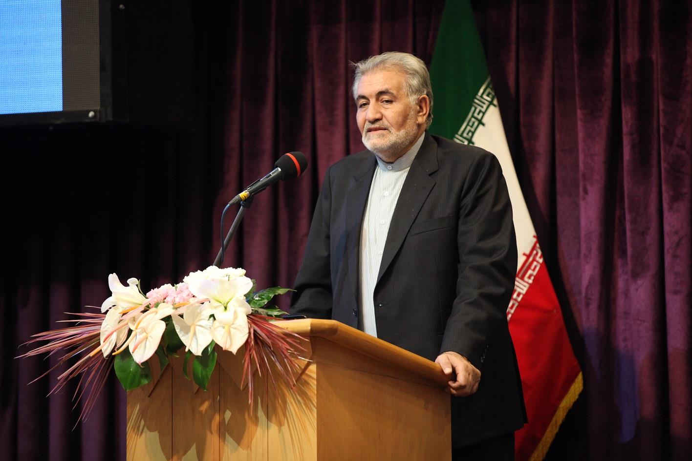 سهل آبادی در آیین تکریم صادرکنندگان نمونه استان اصفهان :   شرایط کنونی برای تولید صادر محور مهیا نیست