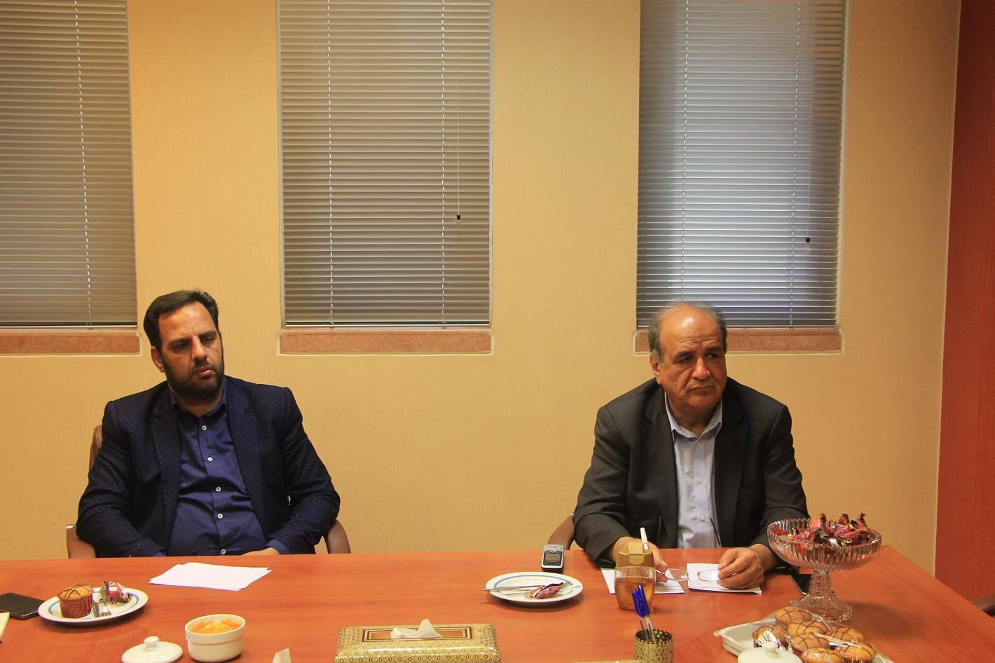 در نشست نایب رییس اتاق بازرگانی اصفهان و هیات مدیره خیریه امام موسی کاظم (ع) مطرح شد؛  90 درصد جرم  زندانیان اصفهان ناشی از  بیکاری است