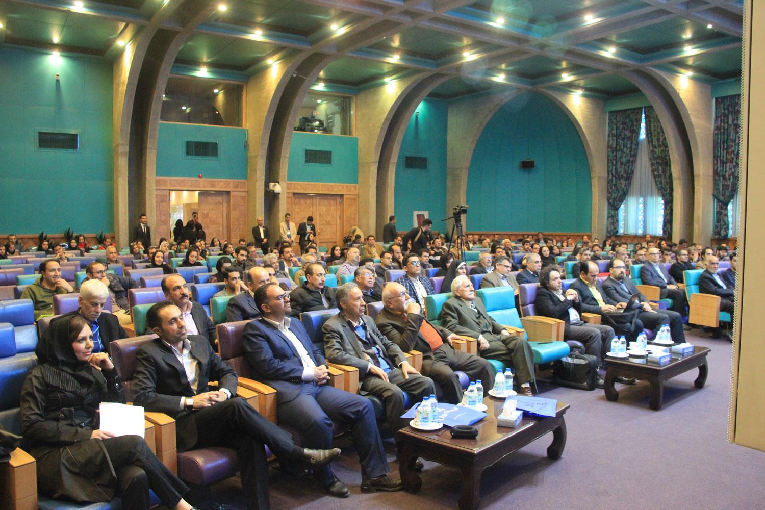 اولین نشست تخصص معماری هتل ها در اتاق بازرگانی اصفهان برگزار شد. 