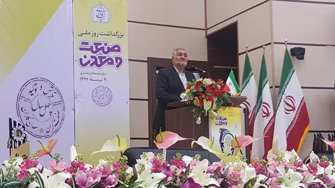 سهل آبادي:صنعتگران و تولیدکنندگان نباید به تنهایی تاوان شرایط بحرانی، تحریم و اقدامات دشمنان کشور را بدهند 