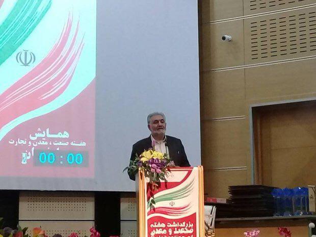 سهل آبادي:صنعتگران با همه توان پشتيبان نظام هستند. 