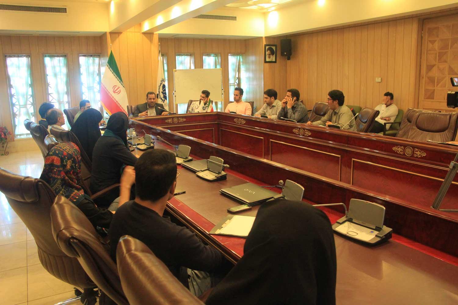 اخلاق مداری عامل جذب مشتری و افزایش درآمد در دراز مدت است