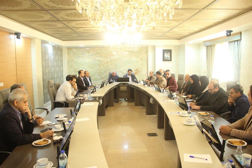 تعامل  صنعت و دانشگاه ه توسعه نیروی انسانی و صنعت کشور منجر می شود