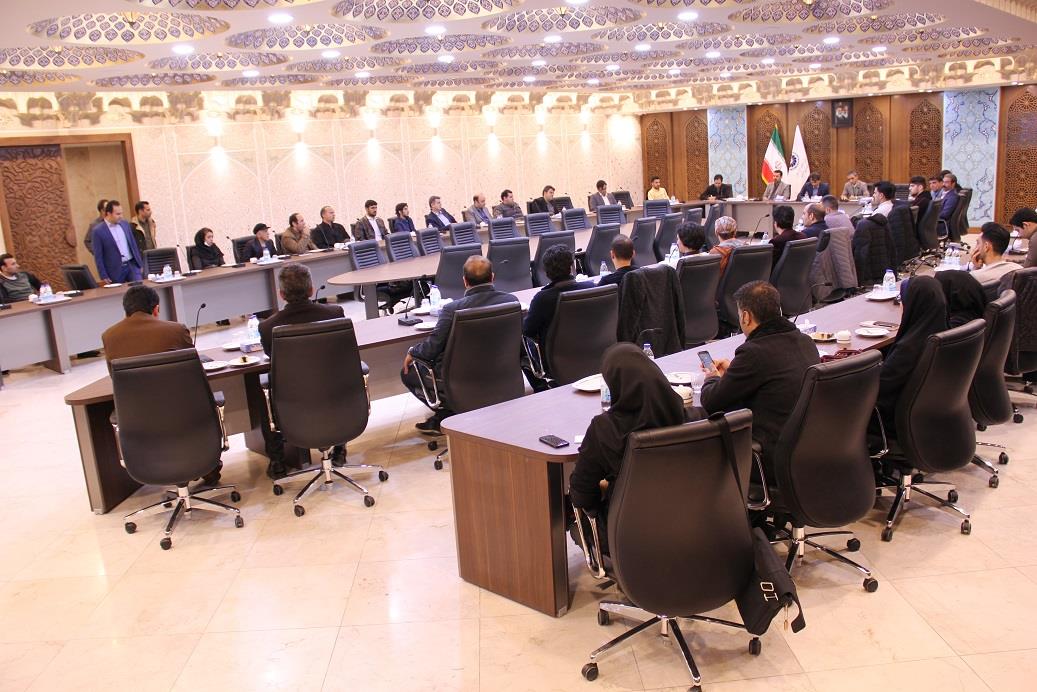 نوزدهمین دور همى تعاملات تجارى جوانان  در اتاق بازرگانی  اصفهان برگزار شد