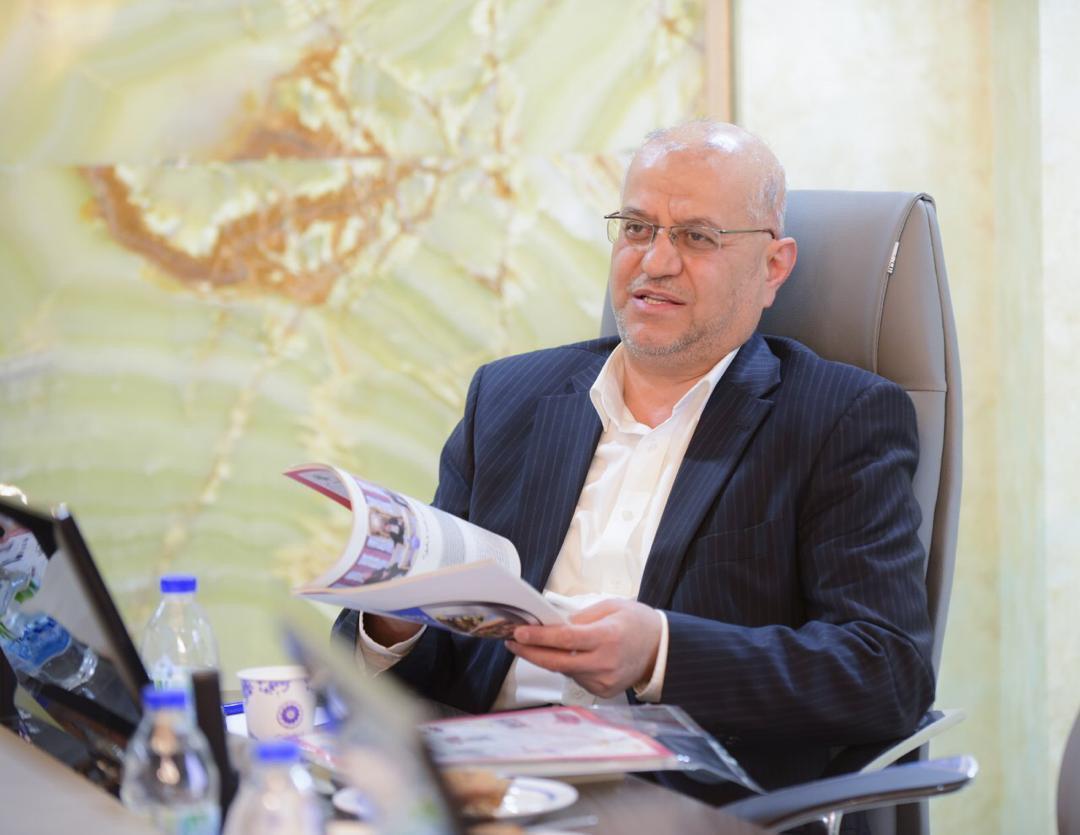 مشکلات کشور و عدم مشورت پذیری مدیران 