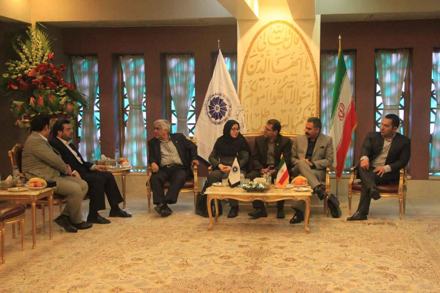 دیدار رییس و اعضاء هیات رییسه کانون وکلای استان اصفهان با رییس اتاق بازرگانی اصفهان