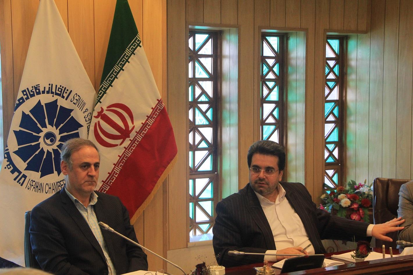 کلیه رفتار دستگاه های دولتی بایستی منجر به افزایش تولید ناخالص داخلی،کاهش نرخ بیکاری و بهبود شاخص های کسب و کار استان شود/بسته حمایتی مالیاتی از تولید 15 اردیبهشت ابلاغ می شود 