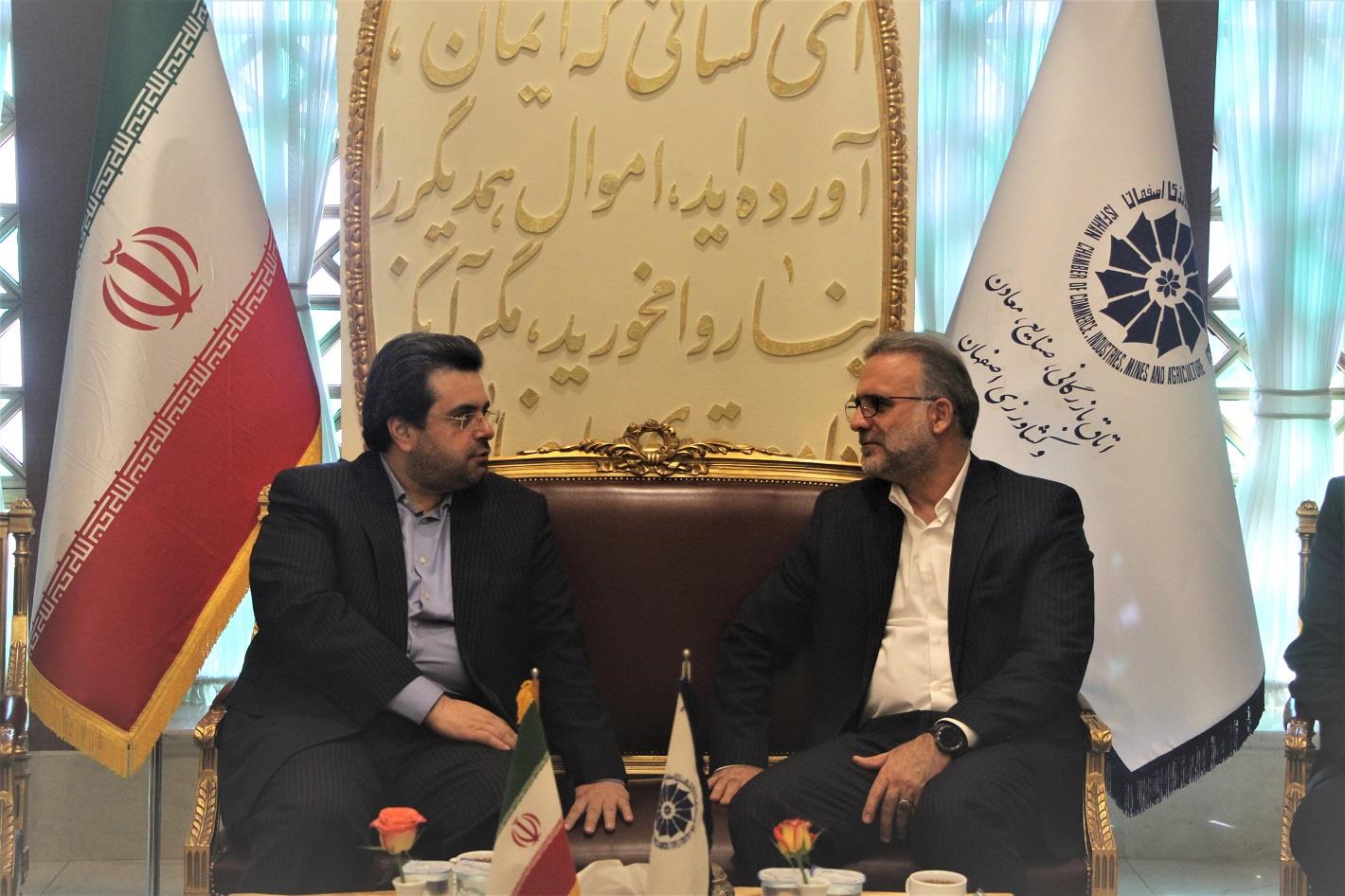 حمایت بانک تجارت  از کسب و کارها نوپا با معرفی اتاق بازرگانی اصفهان 