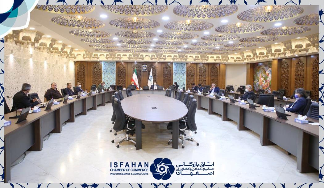 مشکلات عدیده فعالان اقتصادی ناشی از تغییر فرایند صدور کارت های بازرگانی /ضرورت در نظر گرفتن مصالح بخش خصوصی در سند آمایش سرزمین