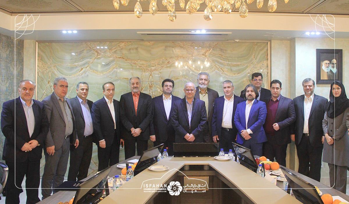 ورود جدی مسئولان استان به موضوع آلودگی هوا؛ مطالبه پارلمان بخش خصوصی اصفهان