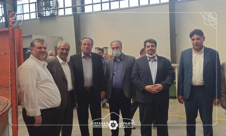 گزارش تصویری بازدید رئیس، اعضای هیأت نمایندگان ومدیران اجرایی اتاق بازرگانی اصفهان ازشرکت های باطری سازی و فولاد پیش تنیده خوانسار