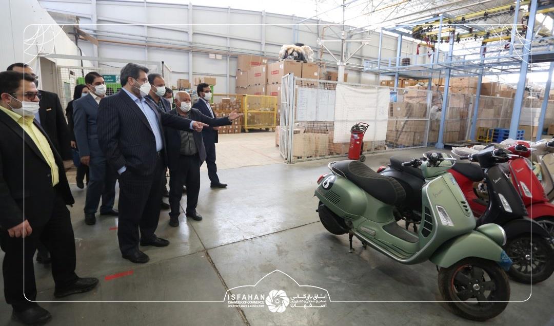 گزارش تصویری  بازدید رئیس و مدیران اجرایی اتاق بازرگانی اصفهان از کارخانه کویرموتور