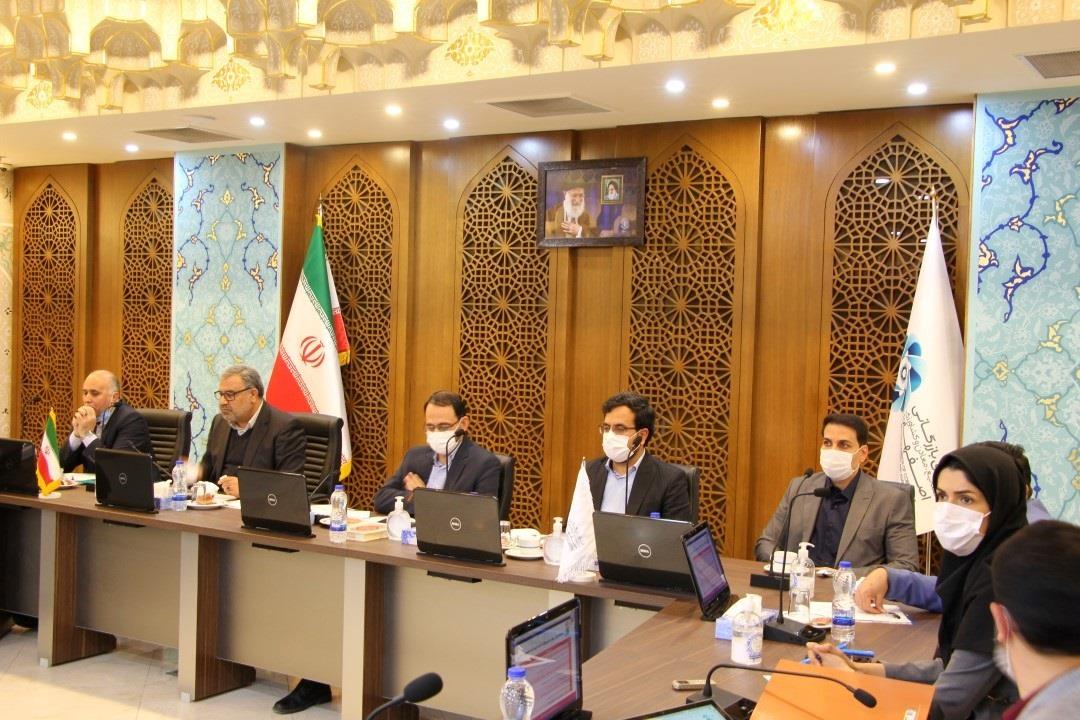 بررسی تقویم نمایشگاهی استان اصفهان در سال 1401 