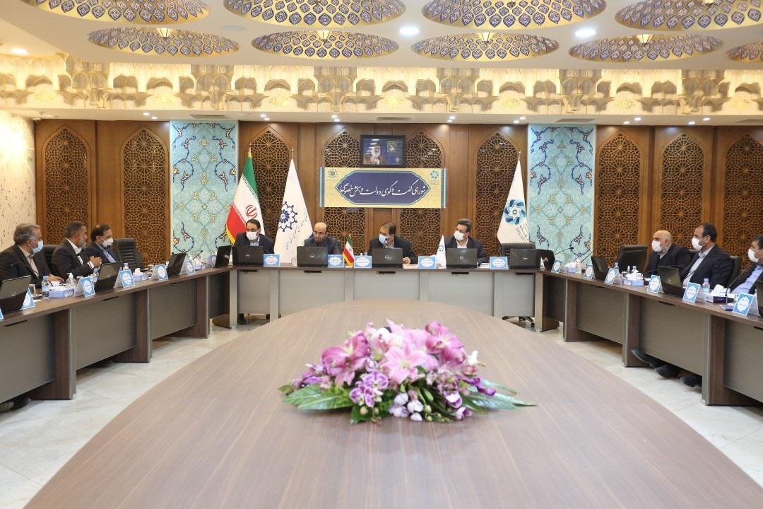  همسان‌سازی نحوه بازپرداخت تسهیلات متناسب با نوع فعالیت کشاورزی در بانک‌های غیر‌تخصصی کشاورزی/تمامی بانک‌ها ملزم به تخصیص 15 درصد منابع خود به بخش کشاورزی هستند