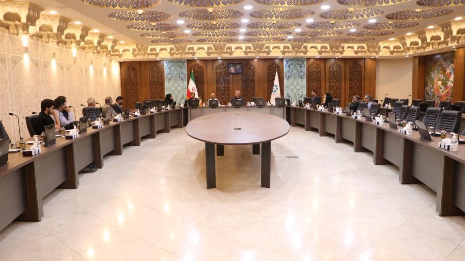 وزارت امور اقتصادی و دارایی تسهیلاتی برای فعالان اقتصادی در نظر بگیرد 
