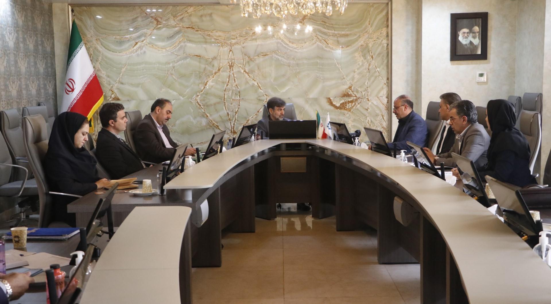 لزوم تبیین نقش نمایشگاه و اتاق بازرگانی در توسعه اقتصاد و صادرات استان
