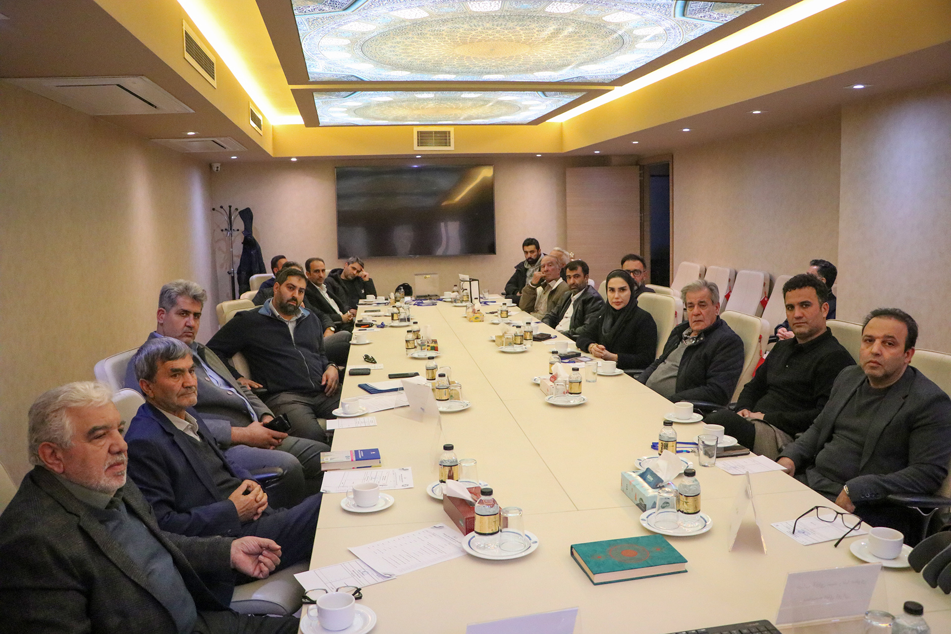 تشکل‌های ذیل اتاق بازرگانی؛ پشتوانه صنفی و سد تصمیمات نادرست