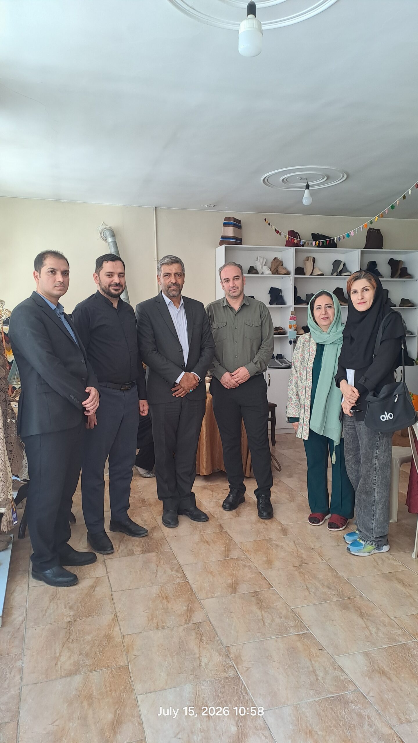 بازدید از واحدهای صنایع‌دستی اصفهان با حضور بنیاد برکت؛ تأکید بر رفع موانع تولید، توسعه بازار و حمایت از نوآوری