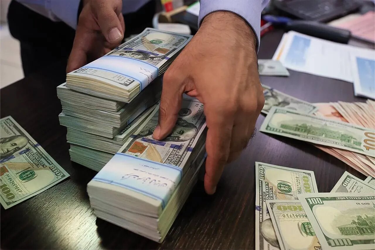 "دلار آبی" شرط معامله در صندوق‌های ارزی اعلام شد